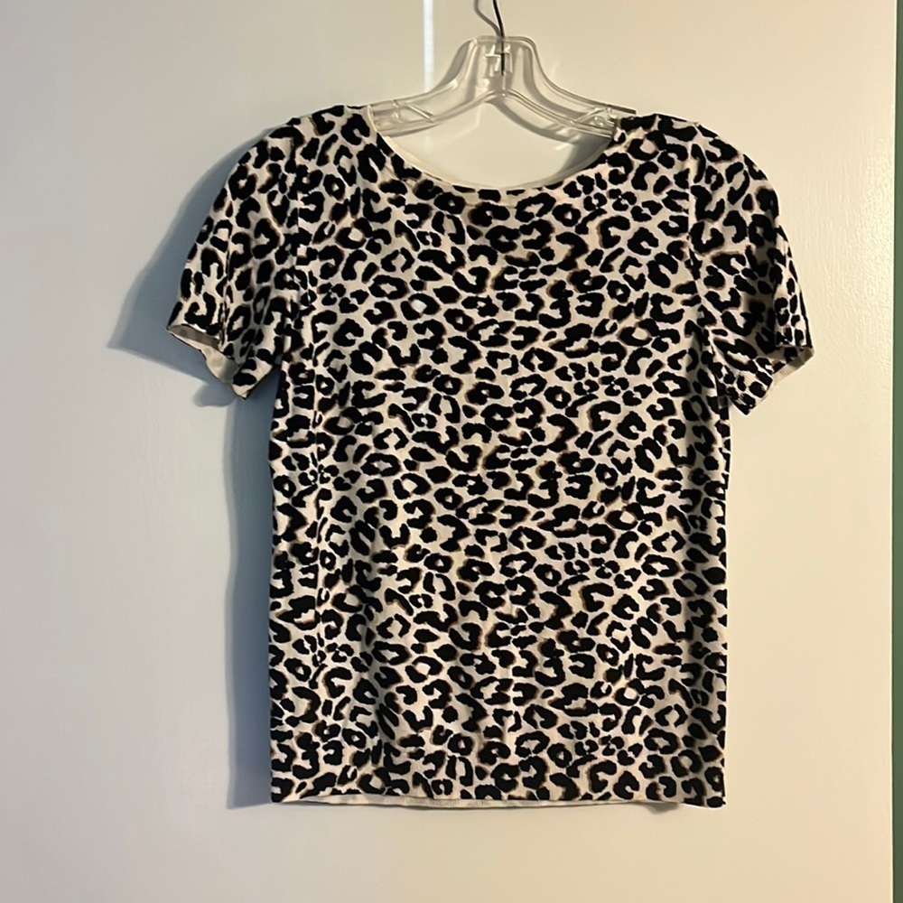 Gorgeous Talbots Rayon Blend Animal Print Short Sleeve Lightweight Sweater S P